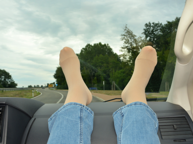 types-compression-socks Compression Socks For Travel
